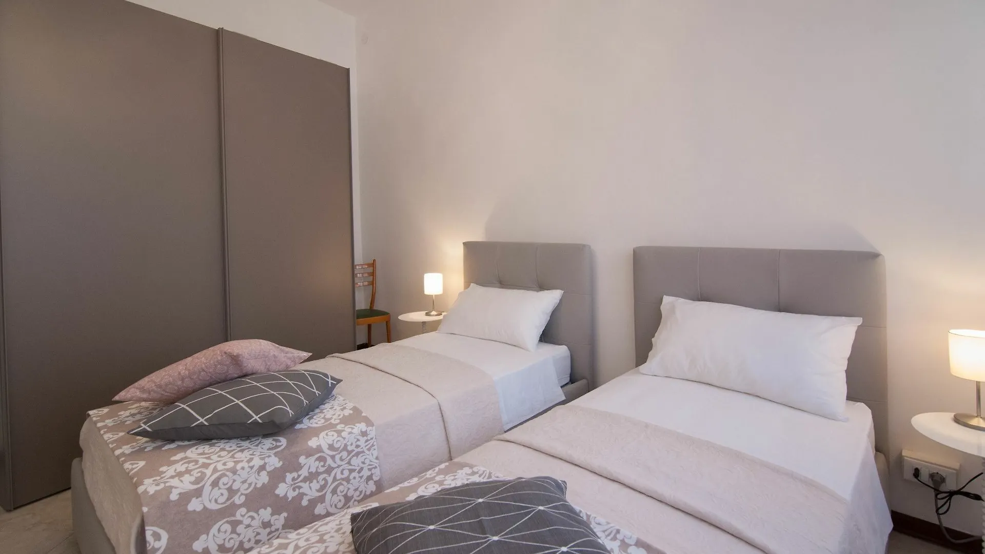 Riva Excelsior Apartment Venice 0*,  Italy